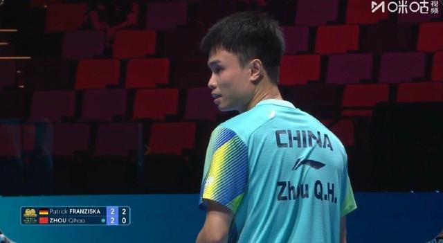 九游体育官方网站-周启豪2-3不敌弗朗西斯卡，国乒男队2人晋级澳门世界杯16强